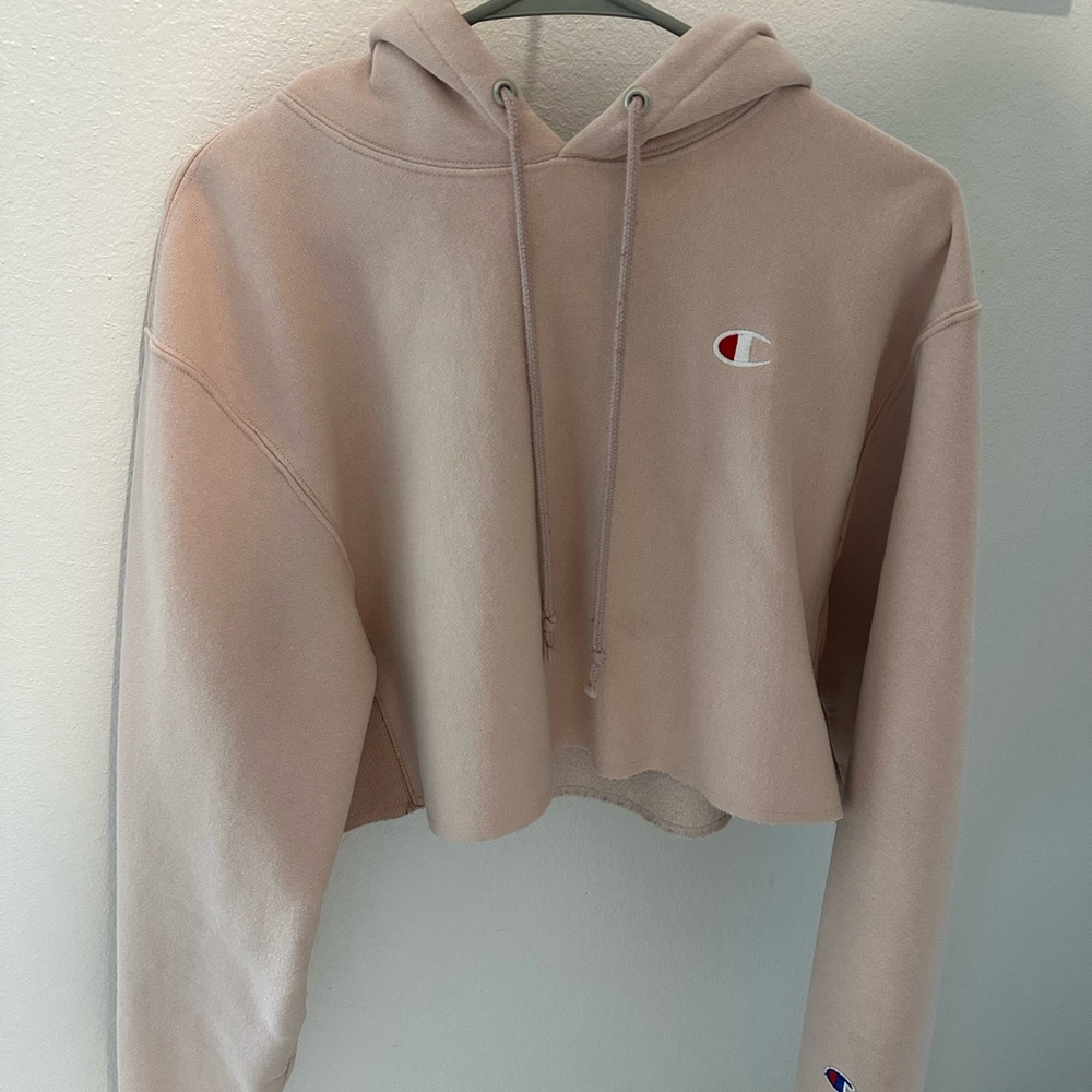 Champion Cropped Hoodie in Light Pink